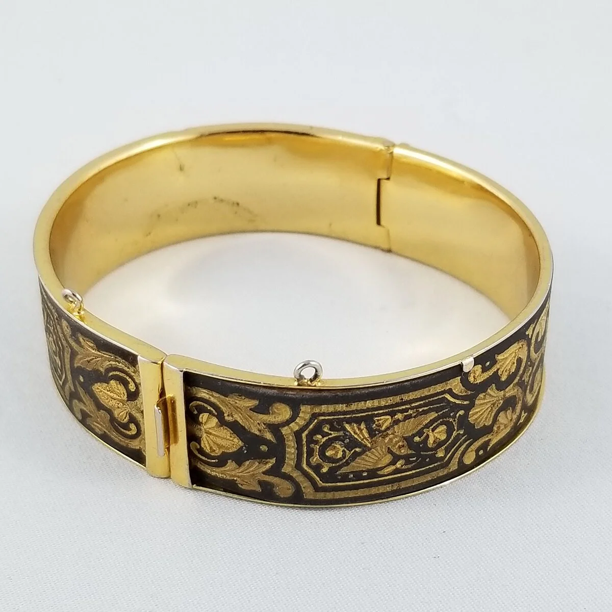 Antique vintage designer costume jewelry fine precious Jewellery